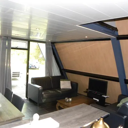 Bospark Te بيت للعطل Stramproy